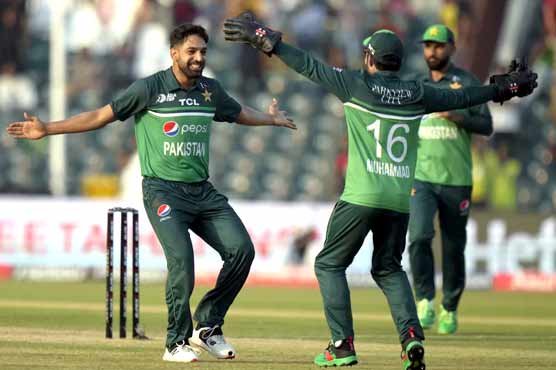 Pakistan defeated Bangladesh by 7 wickets