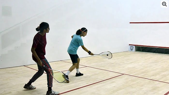 Pakistani players have qualified for the International Squash Championship quarter-finals